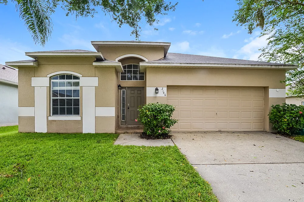 4 bed, 2.0 bath, 1728 sqft, $2,485 — Photo 1