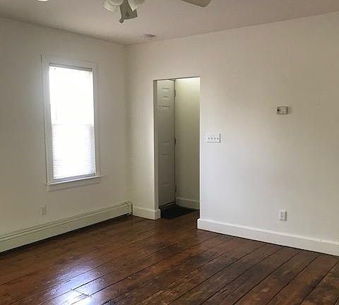 3rd image of 30 Church St