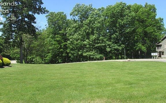 3rd image of 4039 Woodlands Dr