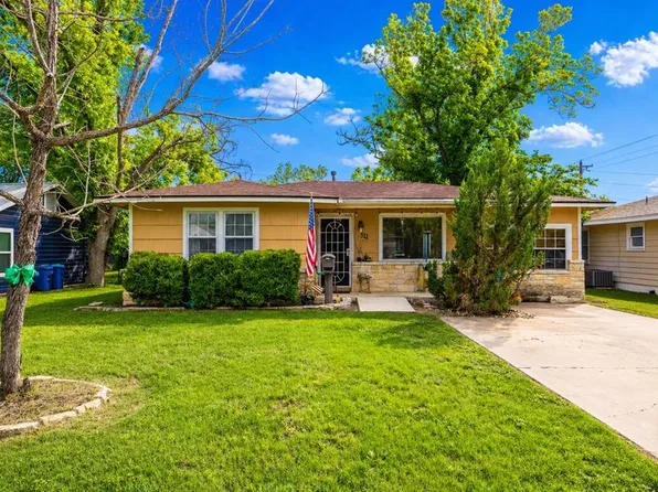 511 Harper St, Kerrville, TX 78028