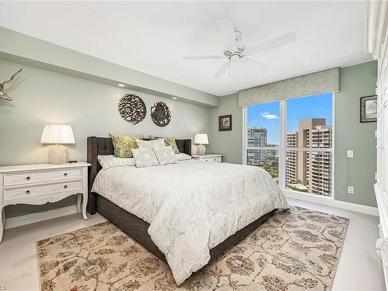 4401 Gulf Shore Blvd N #Penthouse 3 — Photo 17