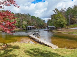 560 Davis Acres Dr, Alpine, AL 35014