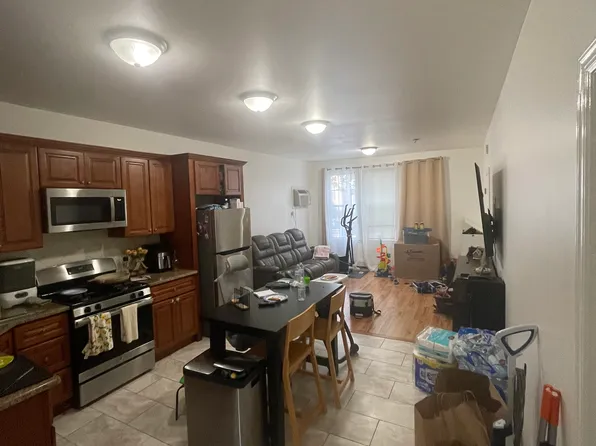 249 Lexington Avenue image 14 of 17