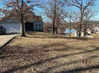 27945 Saddle Rd, Warsaw, MO 65355