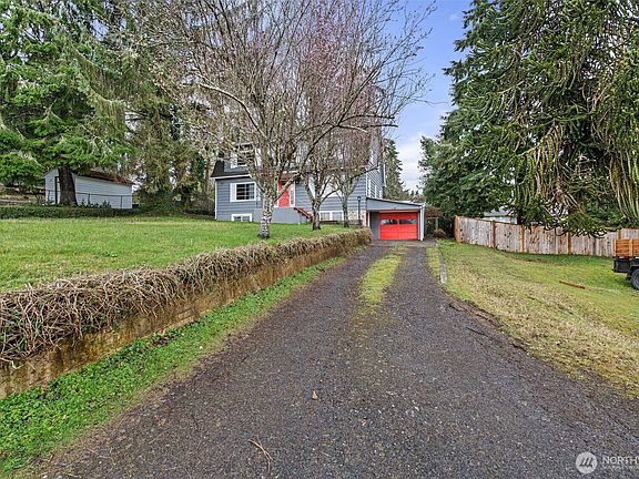 2nd image of 1036 Fowler Street