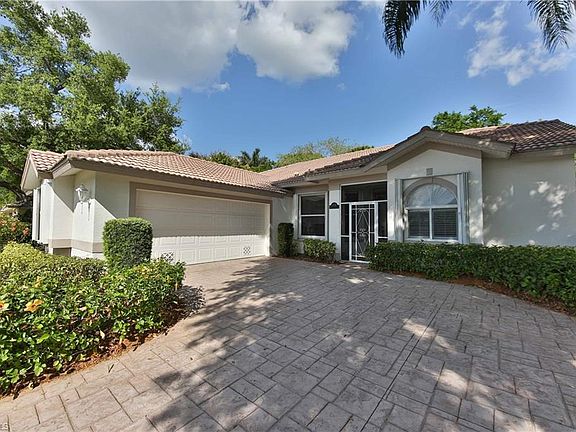 2nd image of 12744 Yacht Club Cir