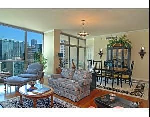 3rd image of 21 E Huron St APT 1805