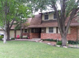 1042 N Armour Ln, Wichita, KS 67206