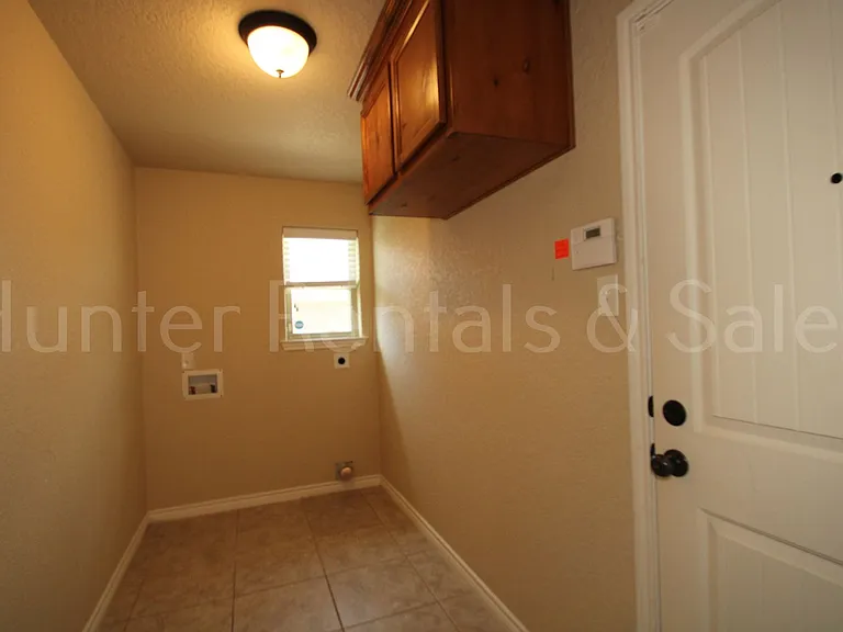 702 W Orion Dr — Photo 27