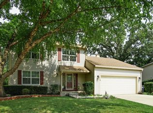 4 Weston Ct, Streamwood, IL
