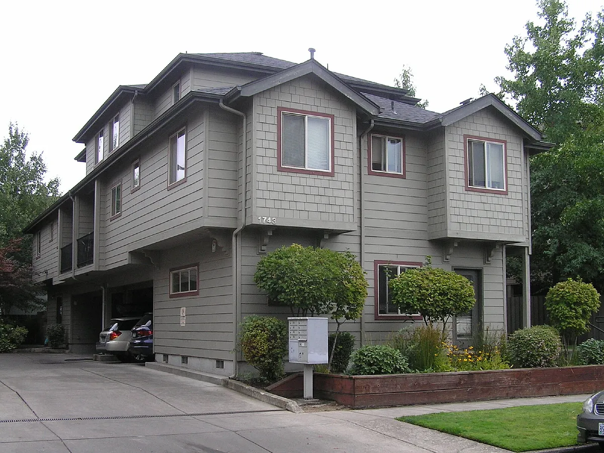 Building Photo - 1743 Mill St #2