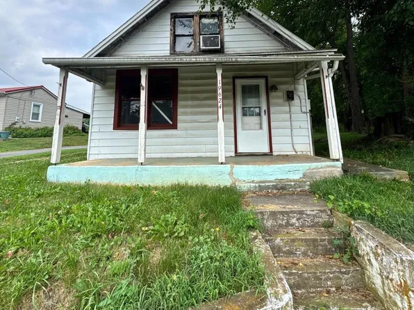 19624 Old Forge Rd, Hagerstown, MD 21742