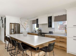 1645 Copseholm Trl, Mississauga, ON L4W2C1