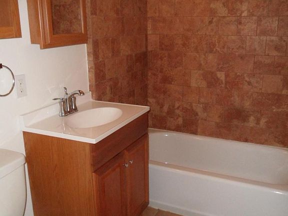 4th image of 6752 Del Playa Dr #A