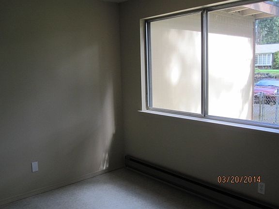 3rd image of 12606 105th Avenue Ct E