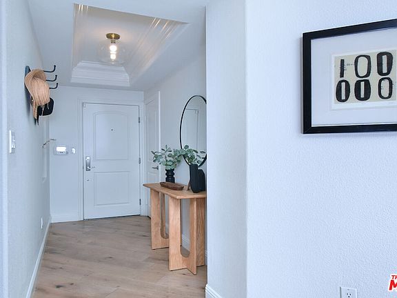 5th image of 4202 Whitsett Ave APT 104