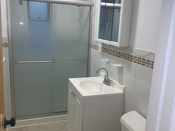 2nd image of 375 W 127th St APT 32