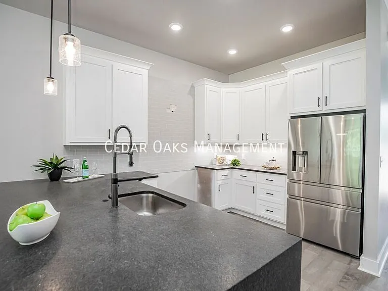 118 E Mountain St #118 — Photo 10