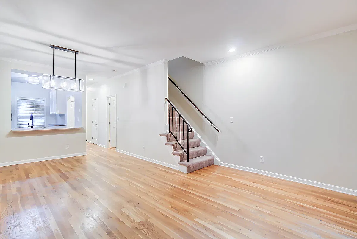 3 bed, 1801 sqft, $3,550 — Photo 2