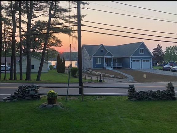 3rd image of 420 Reservoir Rd