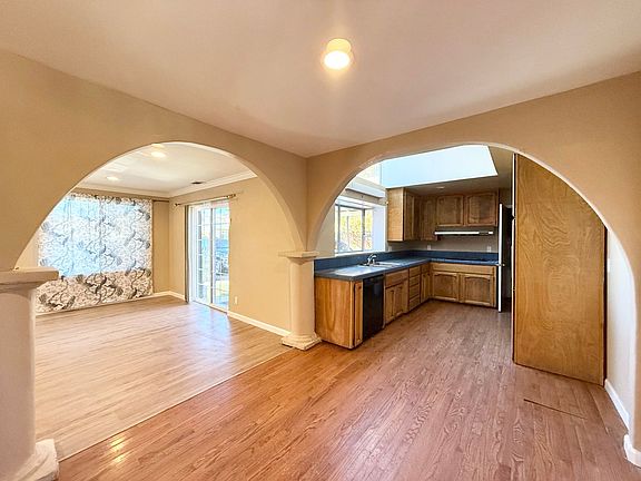 3rd image of 16160 Keith Way