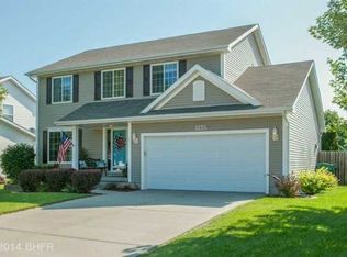 1135 SE Rosewood Dr, Waukee, IA 50263
