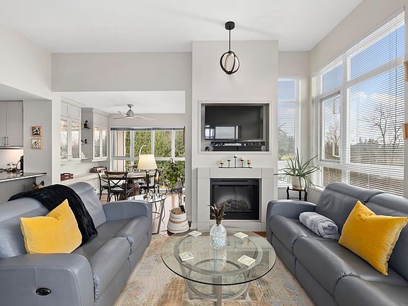 3rd image of 2940 King George Blvd #411