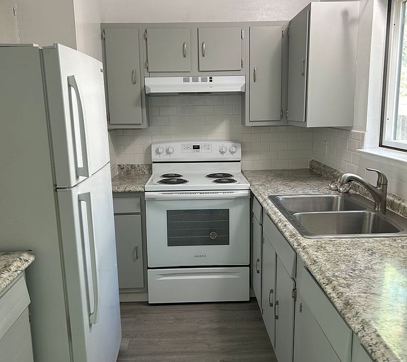 1st image of 3685 Tamarack Ave #2