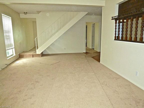 3rd image of 6824 Beacon Dr APT A