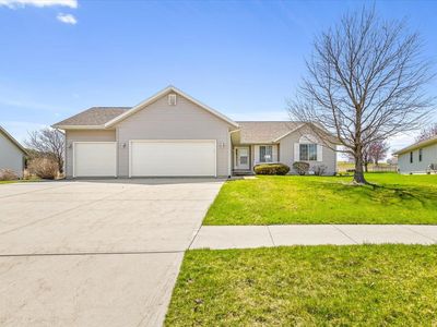 518 Breezeway Dr, Pearl City, IL, 61062