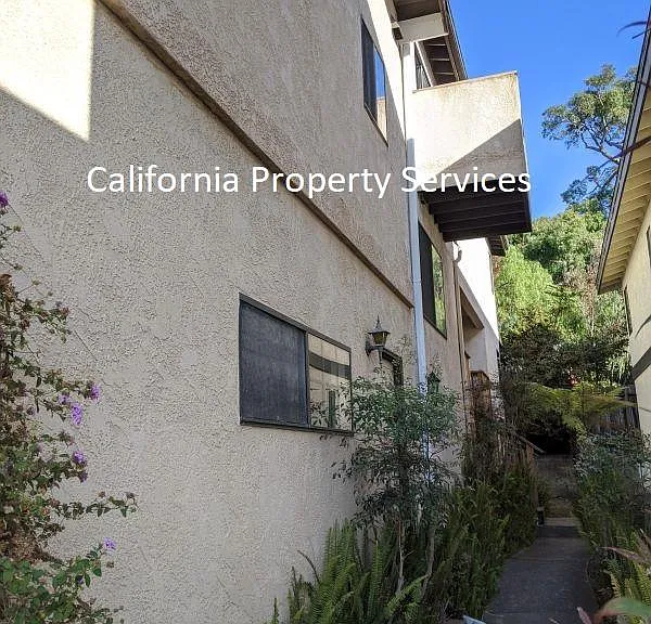 460 Solar Way #B — Photo 2