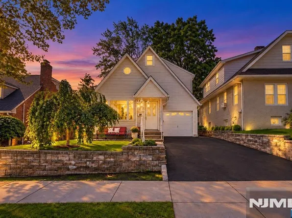 340 Roosevelt Avenue, Hasbrouck Heights, NJ 07604