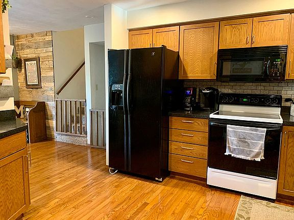 4th image of 1301 W Buckingham Dr