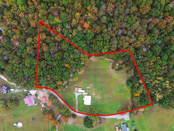 3rd image of 200 Brown Hollow Rd
