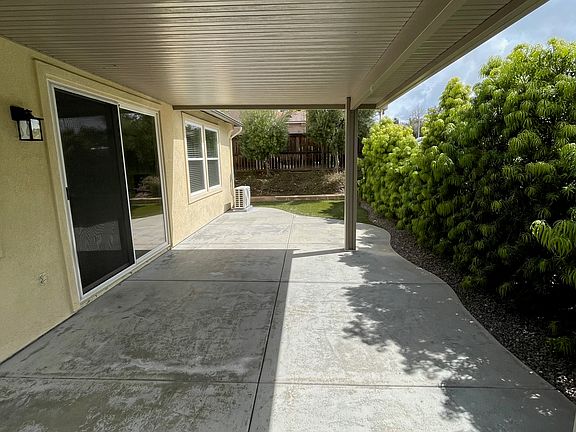 4th image of 1030 Crystal Springs Pl