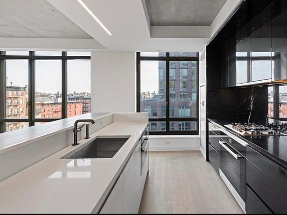 3rd image of 196 Orchard St #6D