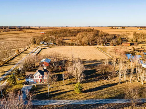 2052 2100th St, Atlanta, IL 61723