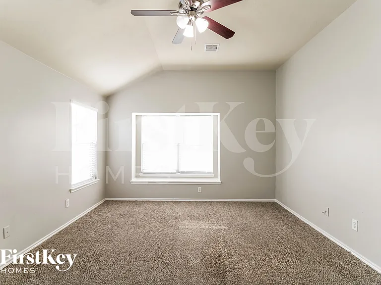 21554 Kings Bend Dr — Photo 13