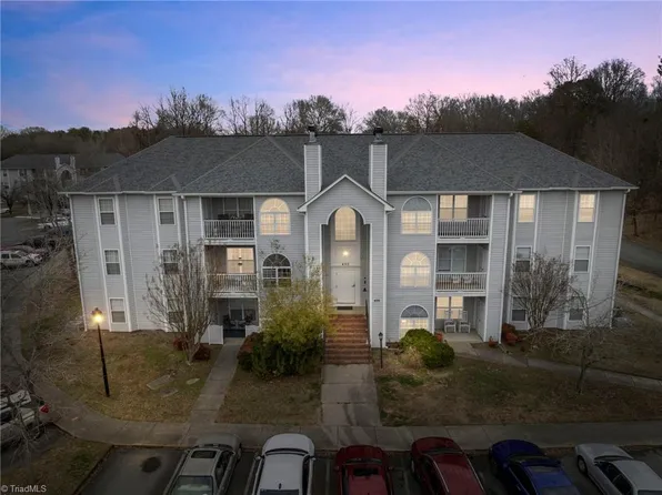 431 Rivertree Ln, Winston Salem, NC 27103