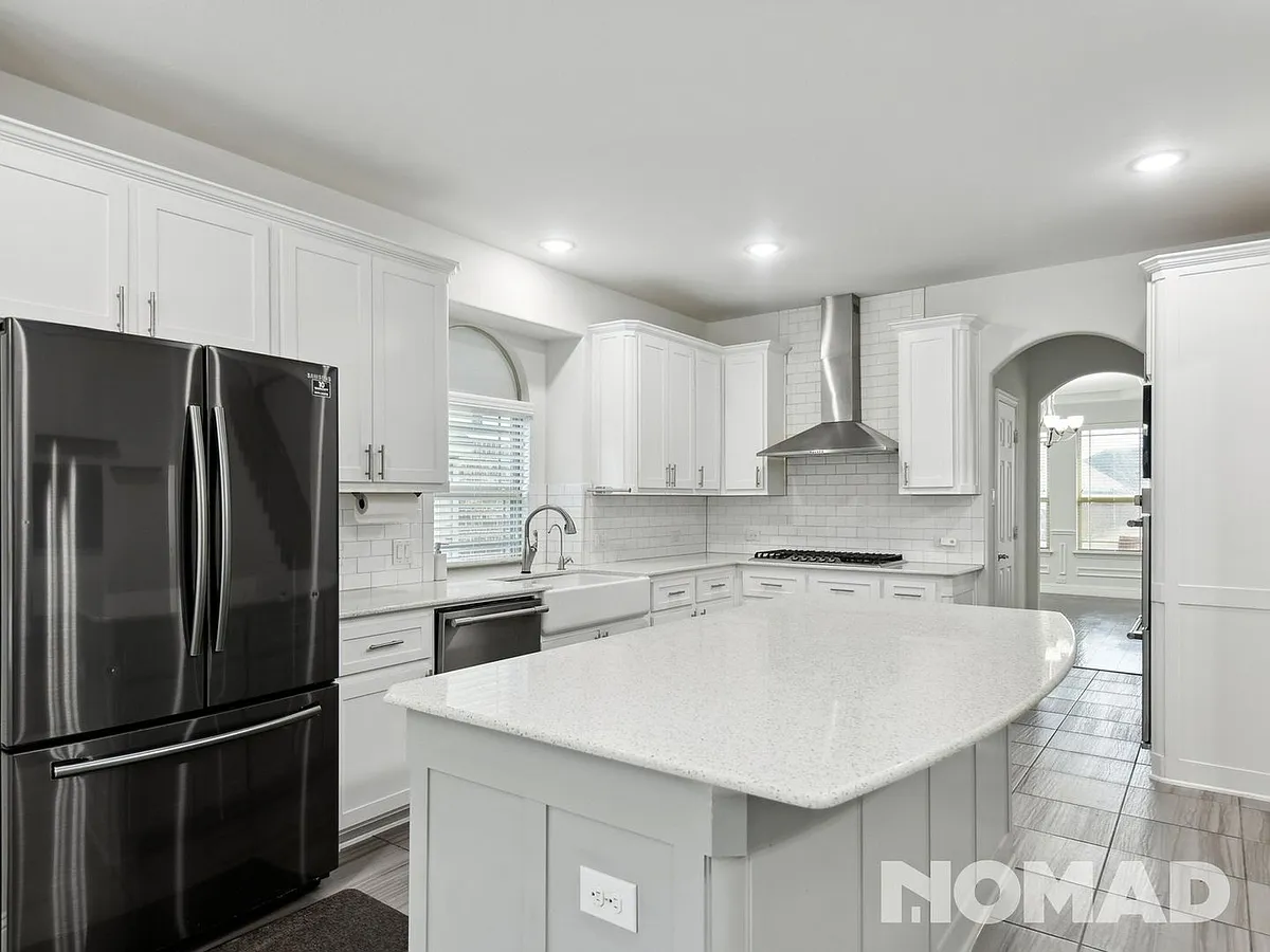 Building Photo - 6109 Sebbins Pond Dr