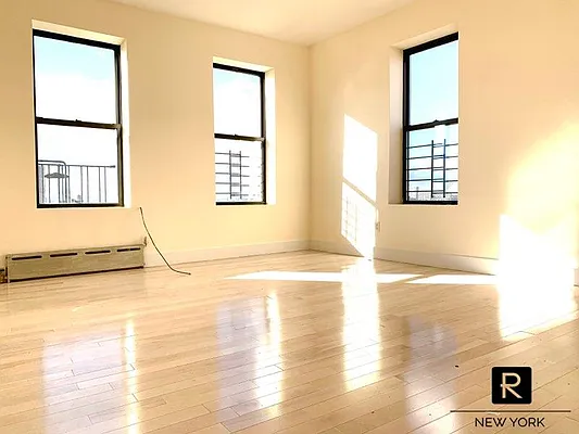 Rented by R New York | media 16