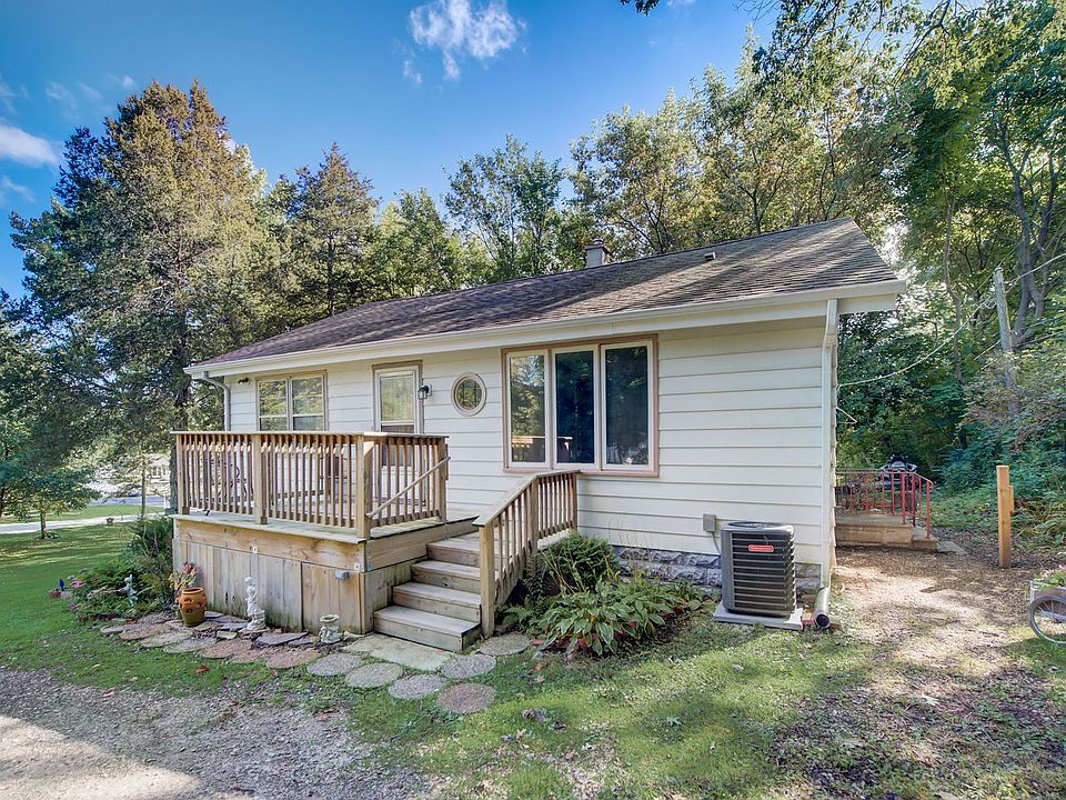 1st image of 24683 W Hawthorne Dr