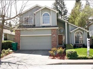 252 Wikiup Meadows Dr, Santa Rosa, CA 95403