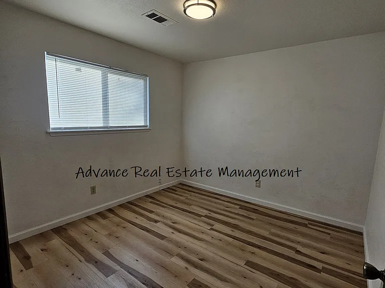 5 Eckert Ct — Photo 14