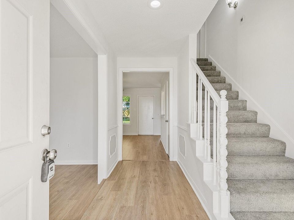 1st image of 12211 Sarti St