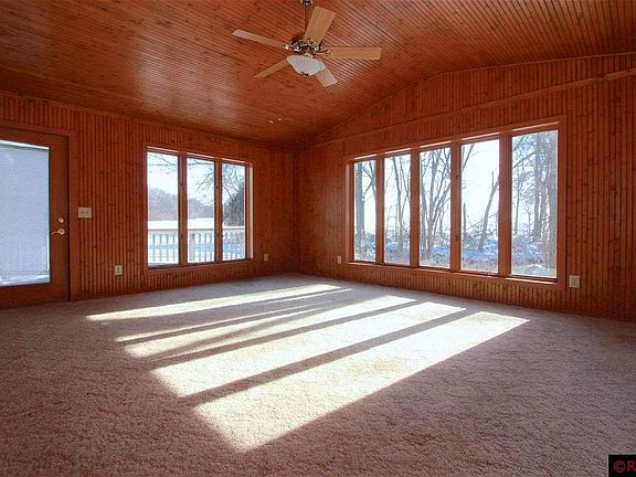 5th image of 18951 Riverbluff Dr