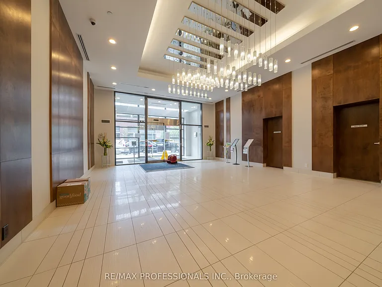 2220 Lake Shore Blvd W #909 — Photo 3