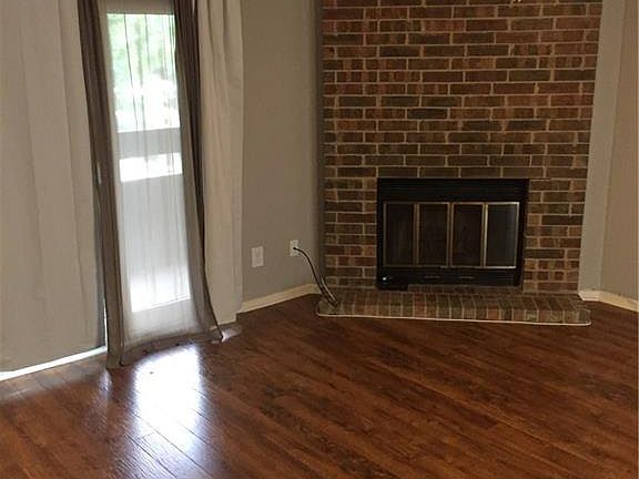 4th image of 1205 Quail Valley Ln Unit 233