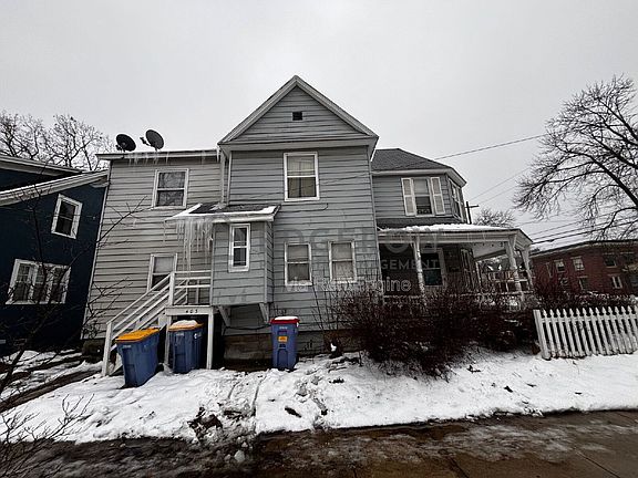 5th image of 1354 Wealthy St SE APT C