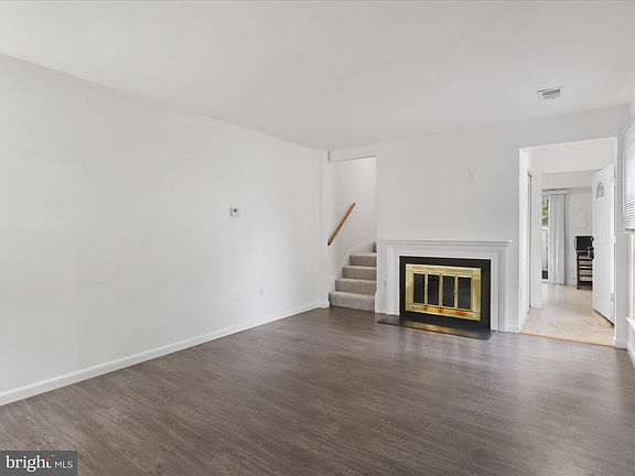 3rd image of 2844 Chablis Cir #12A